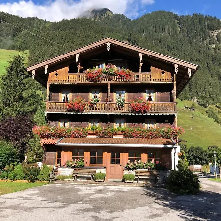 Haus Eder بيت للعطل